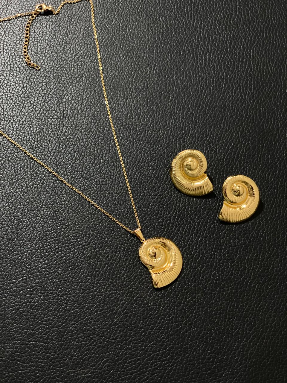 Necklace with earrings