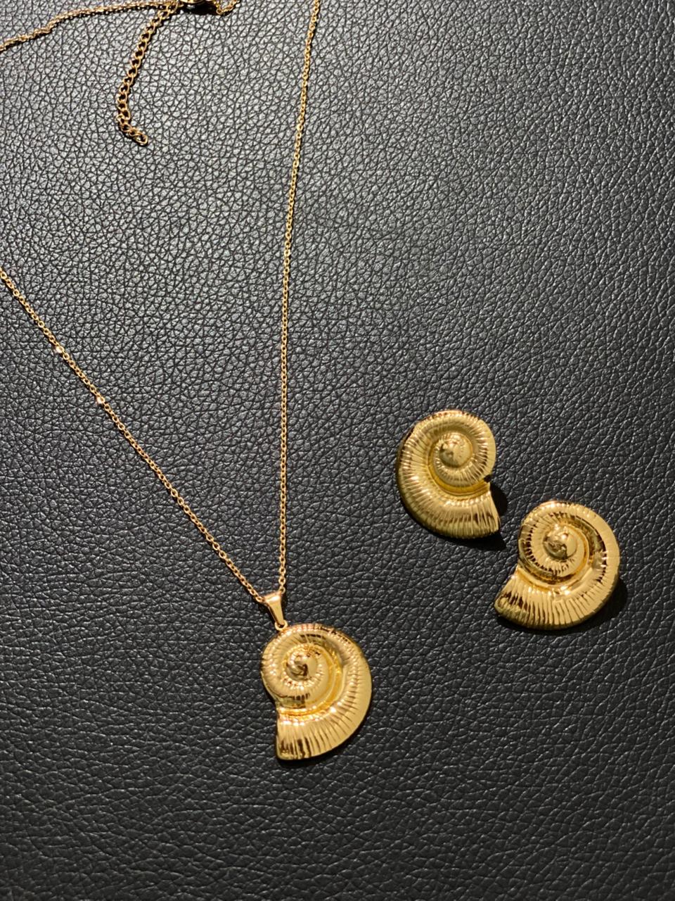Necklace with earrings