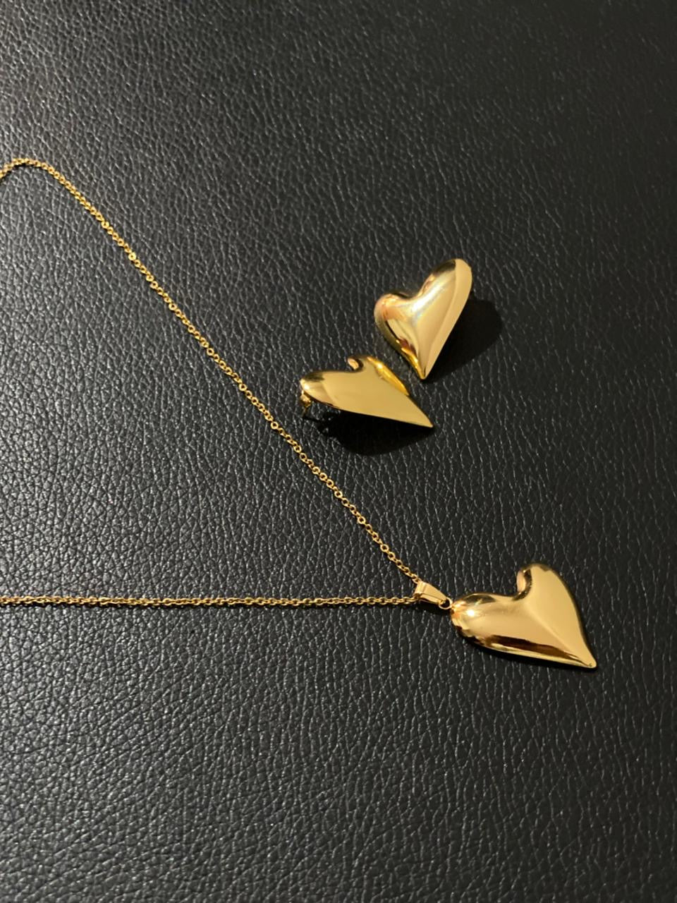 Necklace with earrings